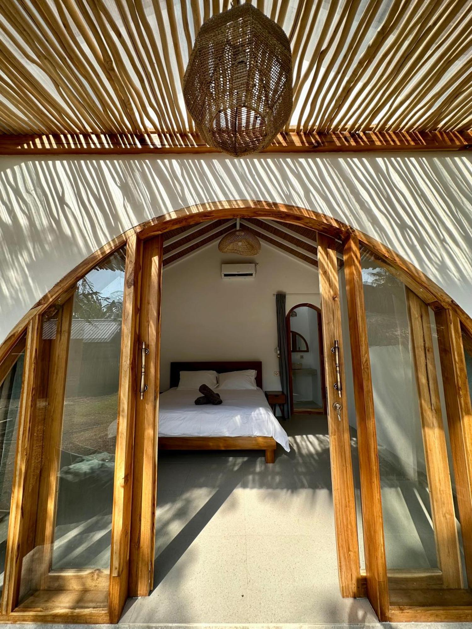 Rumah Canaria Bungalow Gili Trawangan Exterior foto